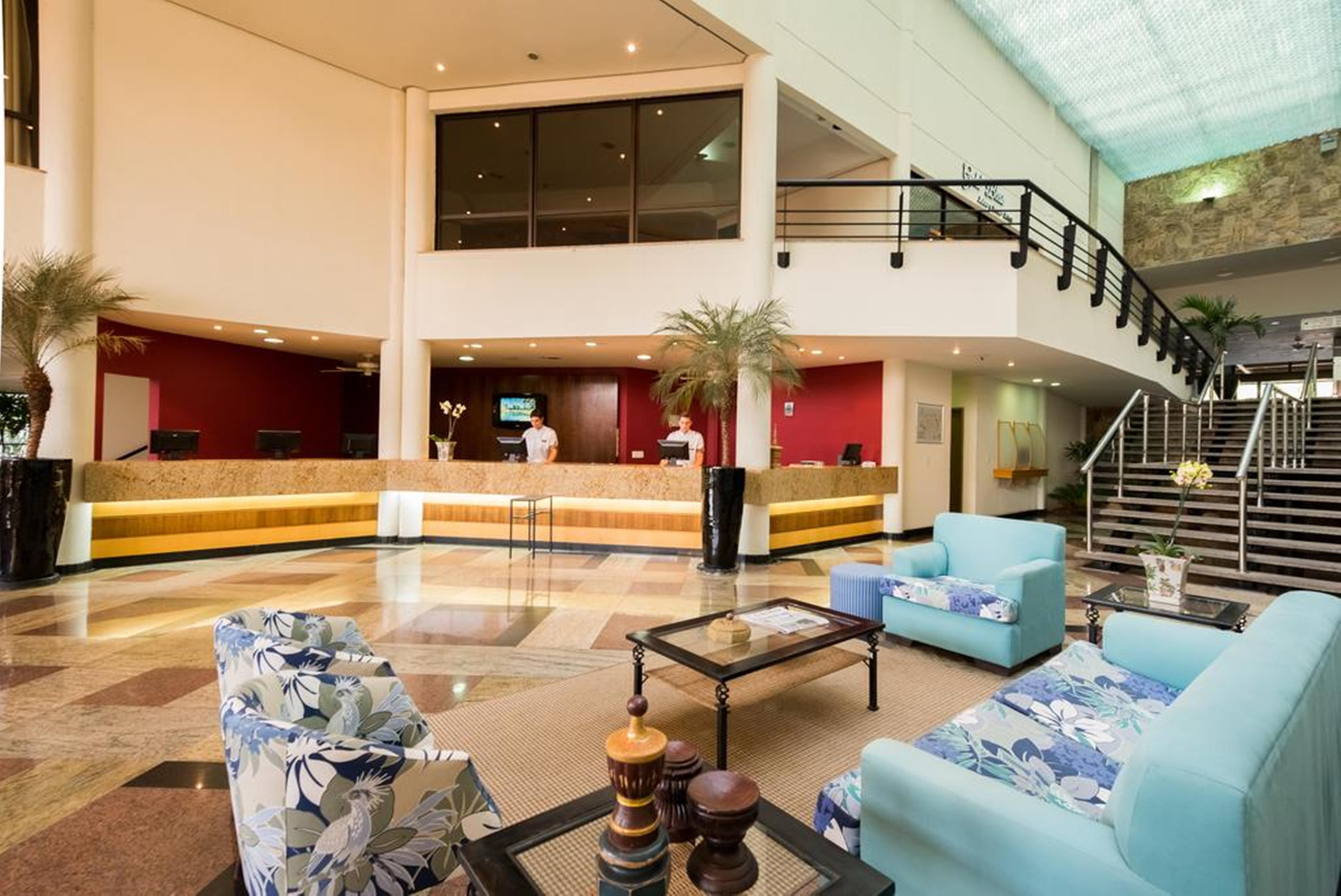 Blue Tree Thermas de Lins Exterior foto Lobby