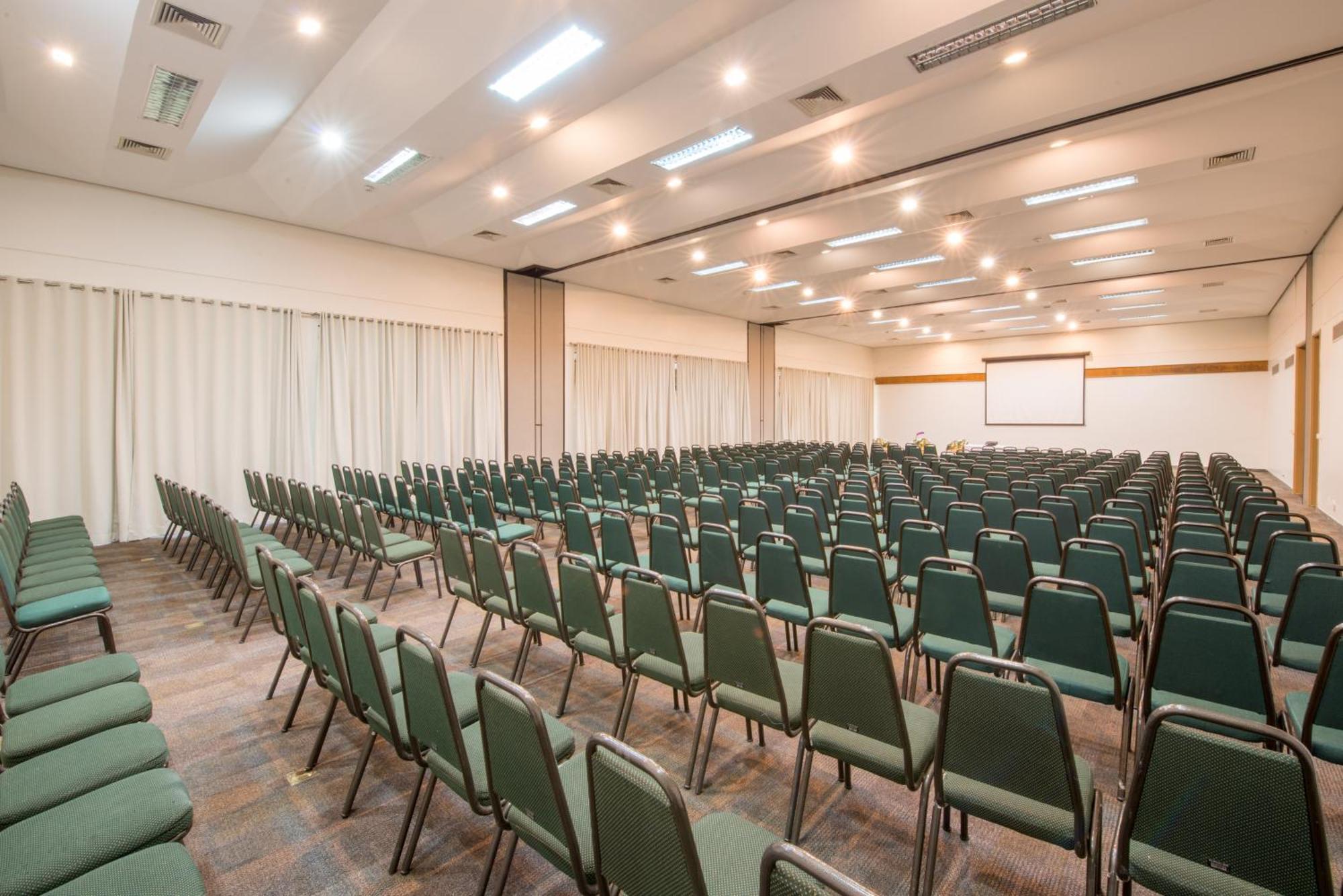 Blue Tree Thermas de Lins Exterior foto Conference room